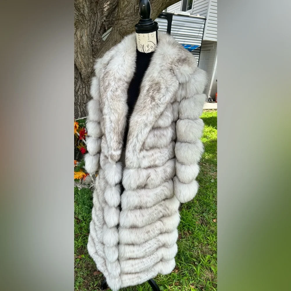 Genuine Natural Blue Fox 7/8 Horizontal Fur Coat - Picture 3 of 14